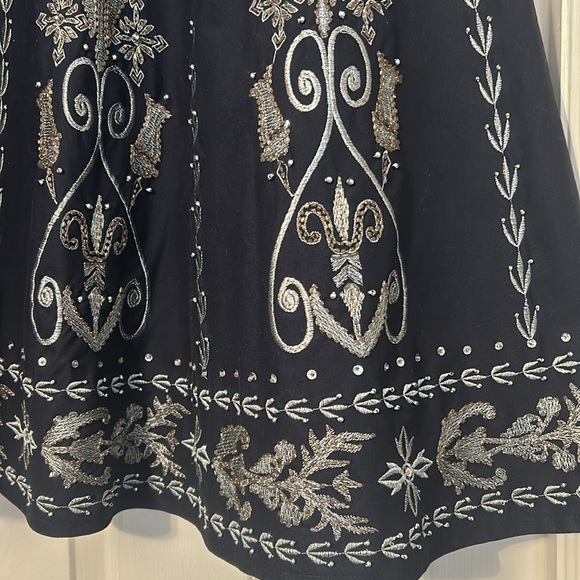 Bianca Nygard embroidered skirt - Picture 2 of 7